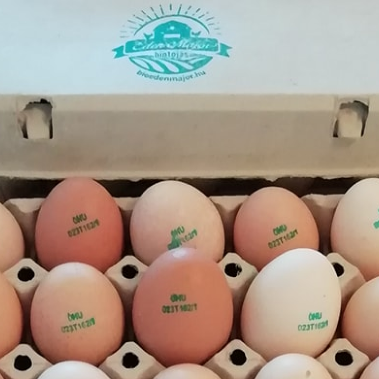 "A vevő megkapja, amiért fizet, de ha szerencséje van, akkor XL méret is lesz a dobozban”